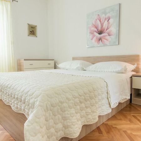 Apartments Fanito Макарска Экстерьер фото